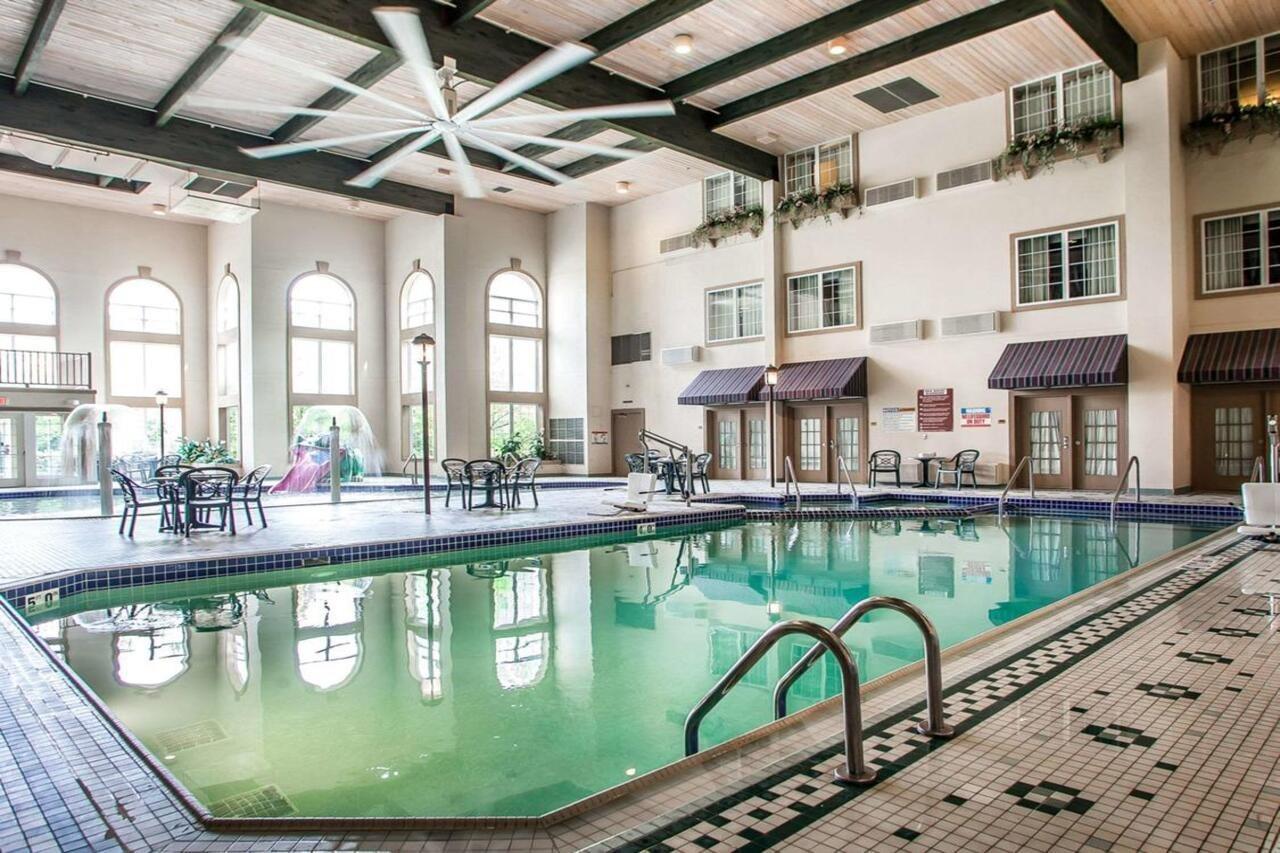 Comfort Suites Milwaukee Airport Oak Creek Esterno foto
