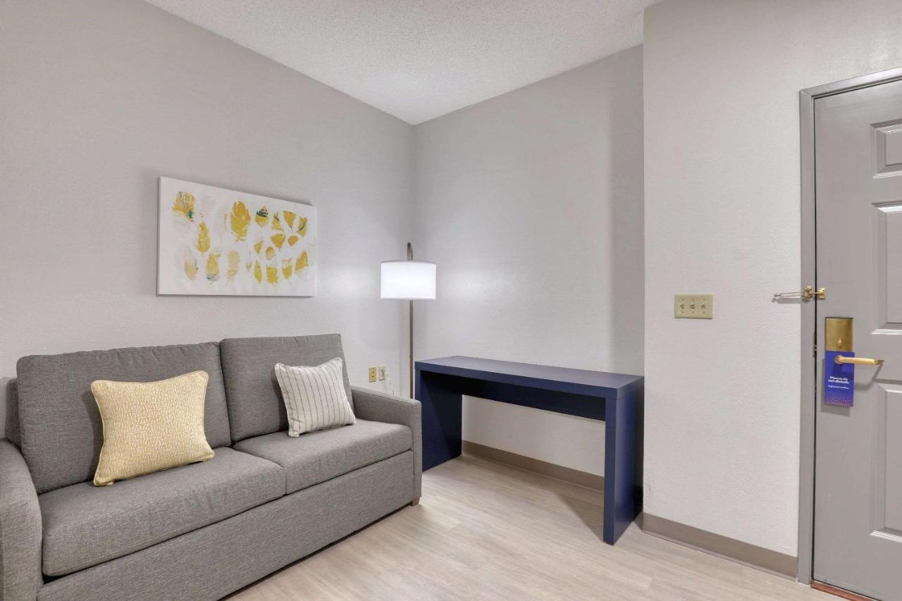 Comfort Suites Milwaukee Airport Oak Creek Esterno foto