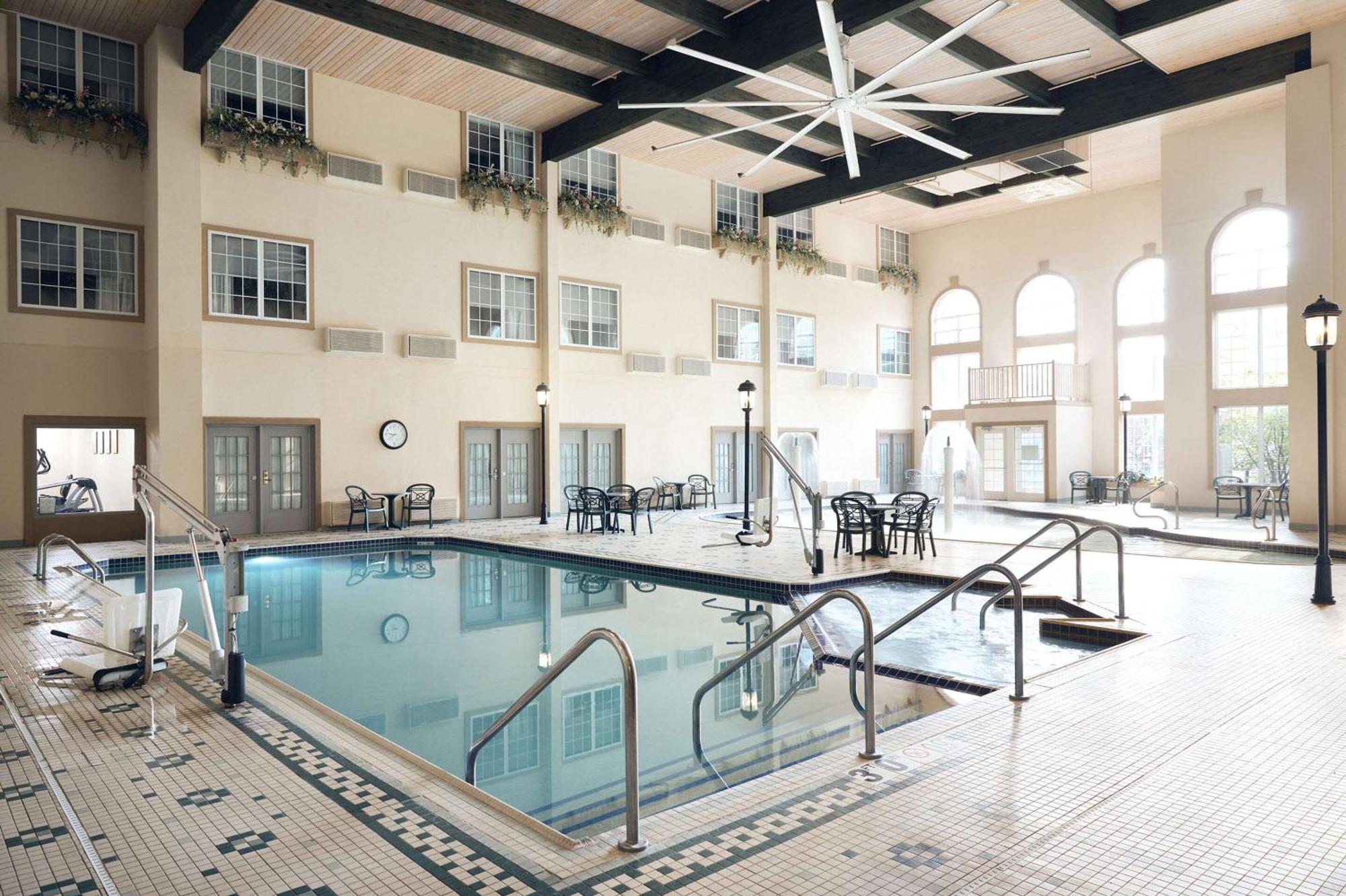 Comfort Suites Milwaukee Airport Oak Creek Esterno foto